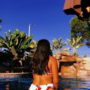 Meet your Posher, Isabel